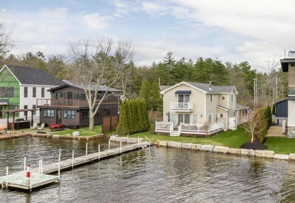 Waterfront Home With Dock Belmont エクステリア 写真