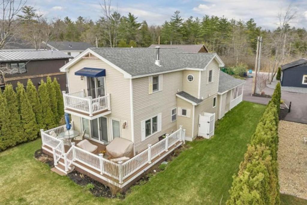 Waterfront Home With Dock Belmont エクステリア 写真